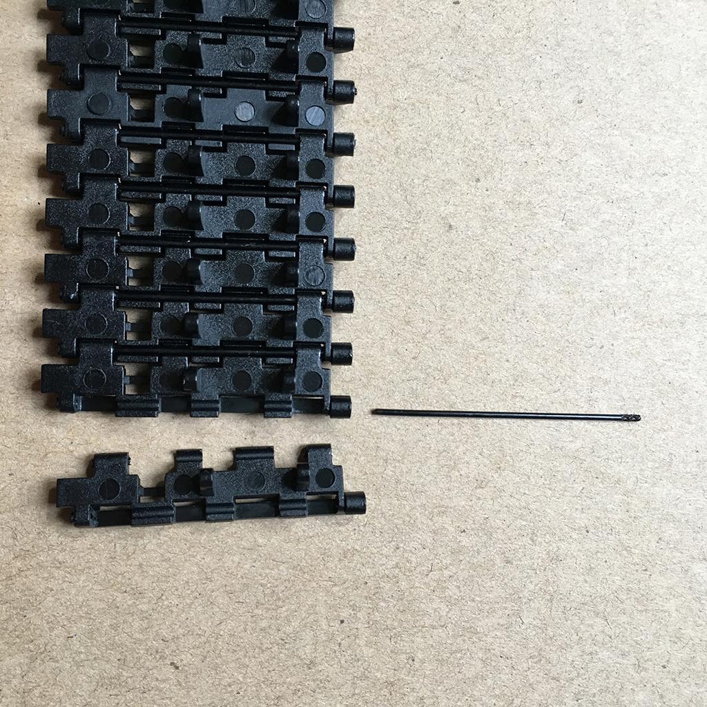 Black Tank Track Chain Plastic - Xcm Chain 评论和价格
