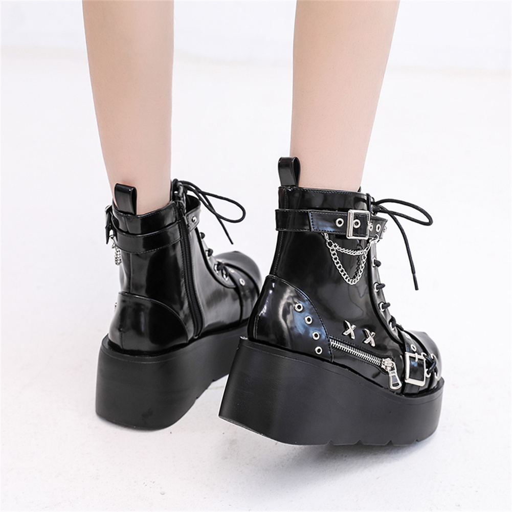 Brand New Ladies Goth Platform - Motorcycle Chain 评论和价格